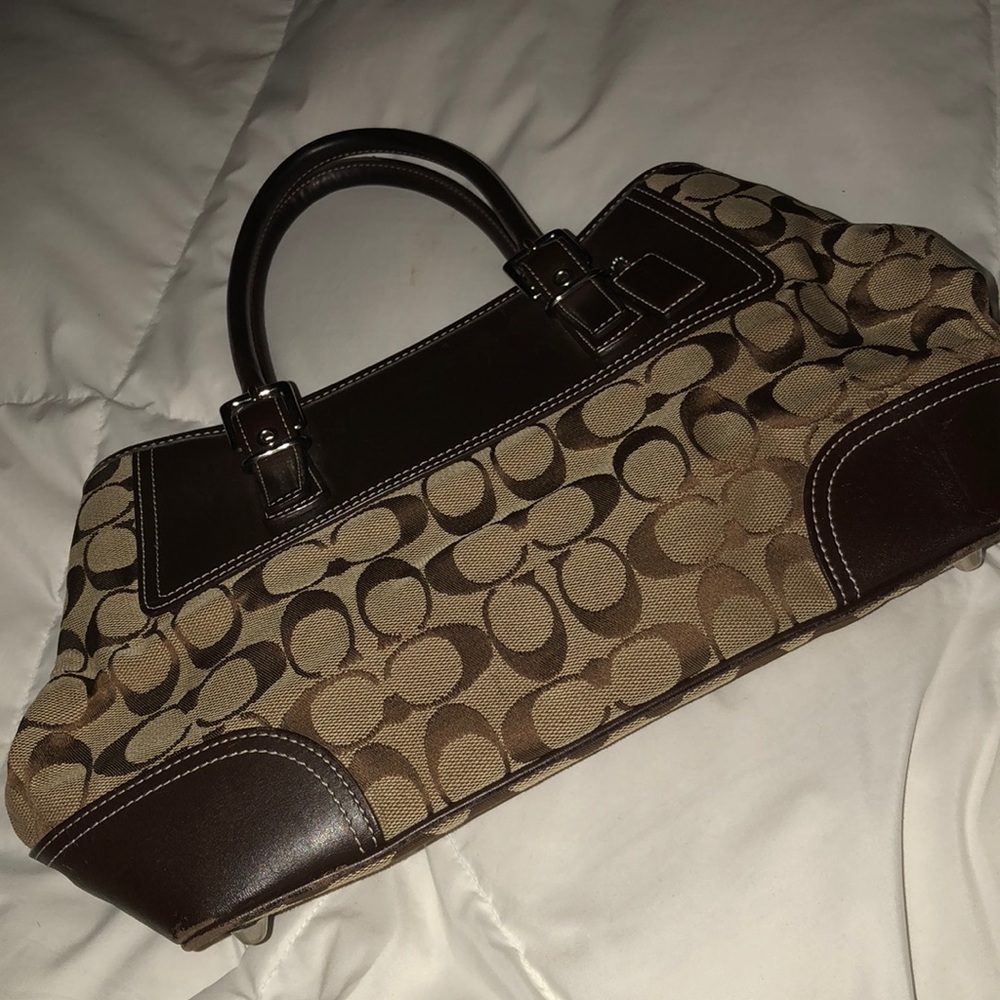 Coach purse classic brown short handles